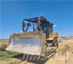 CAT D 6 R Верижни булдозери
