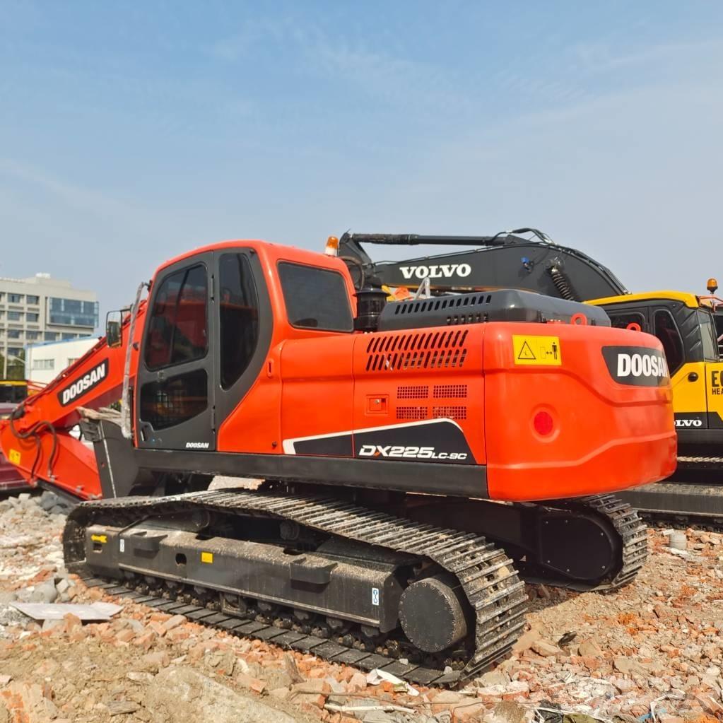 Doosan DX225LC-9C Верижен екскаватор