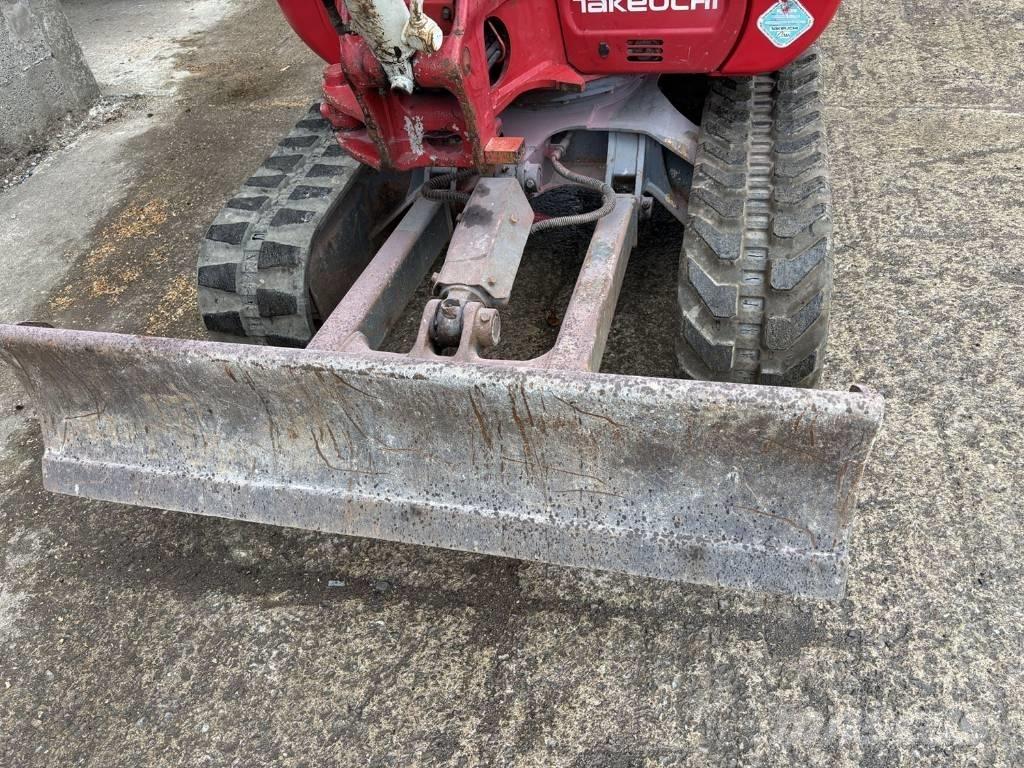 Takeuchi TB 230 Мини екскаватори < 7 т