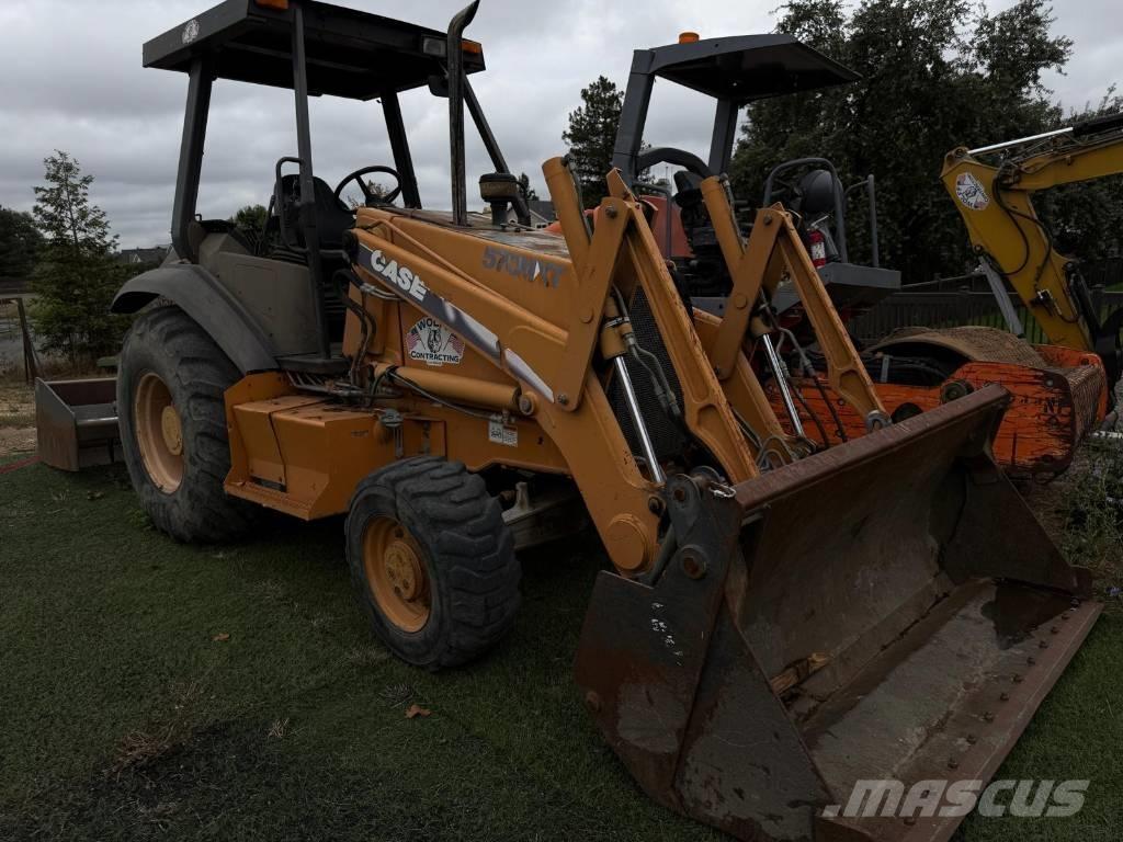 CASE 570 M XT Колесни товарачи