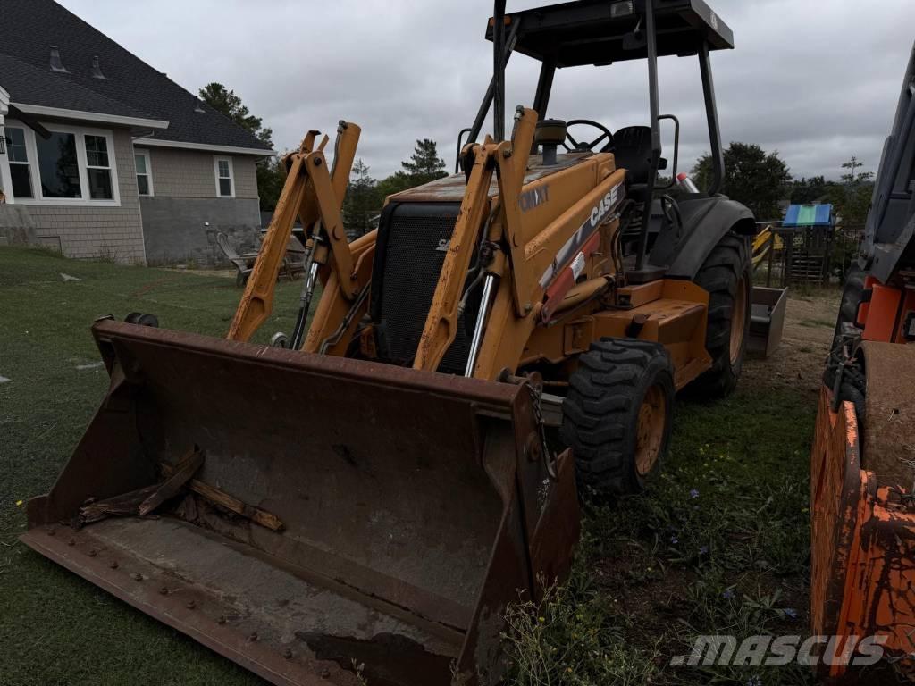 CASE 570 M XT Колесни товарачи