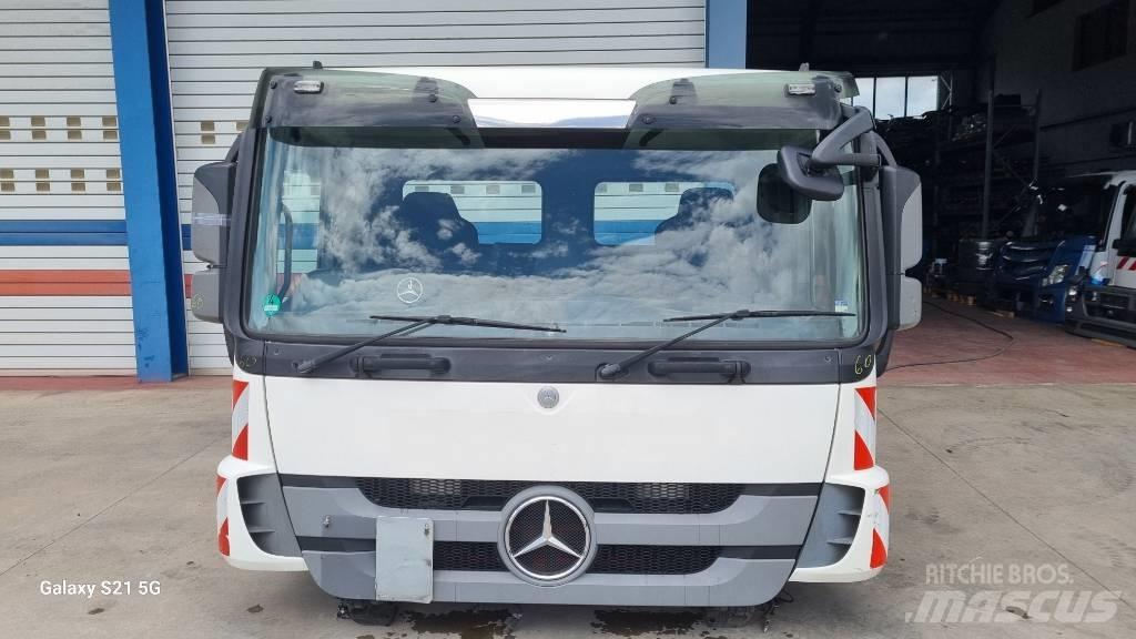 Mercedes-Benz CABIN Кабини