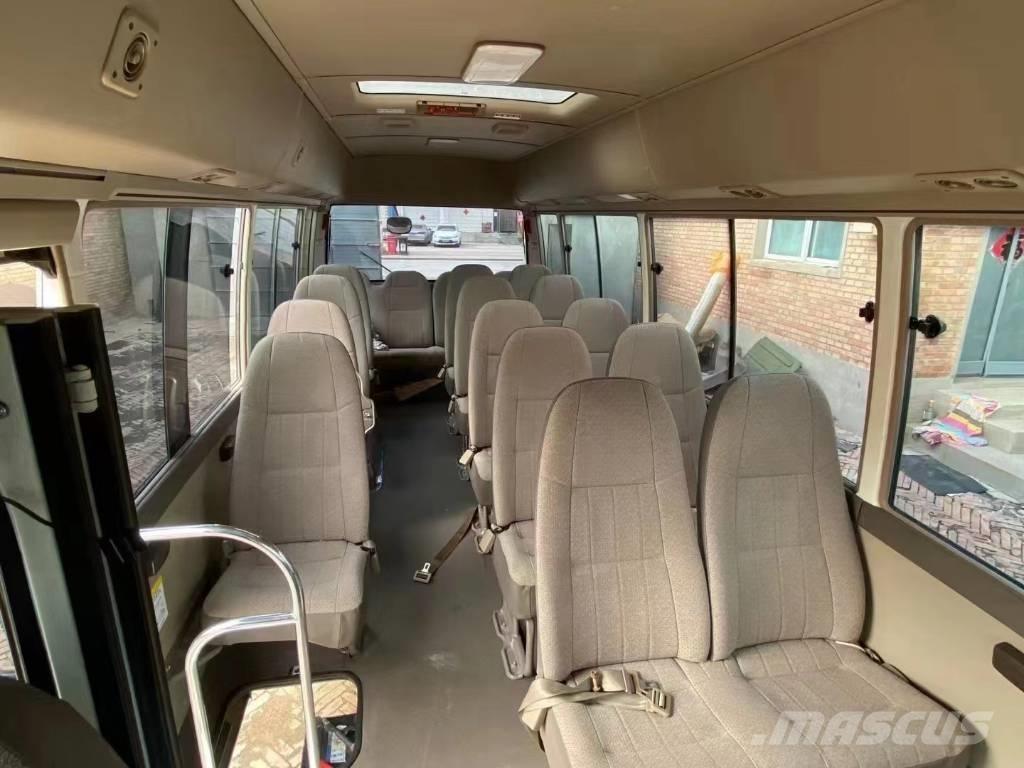 Toyota Coaster Bus Мини бусове