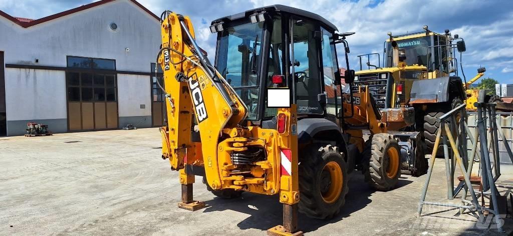 JCB 3CX COMPACT Товарач със заден ексватор