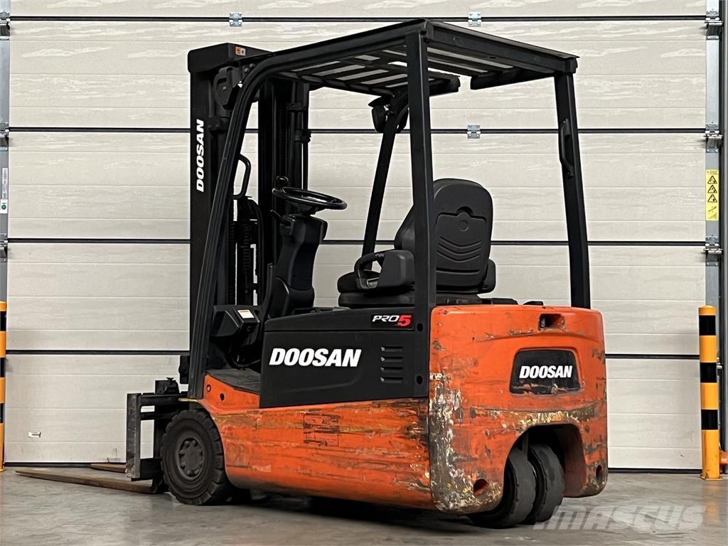Doosan B18T-5 Електрически вилични кари-повдигачи