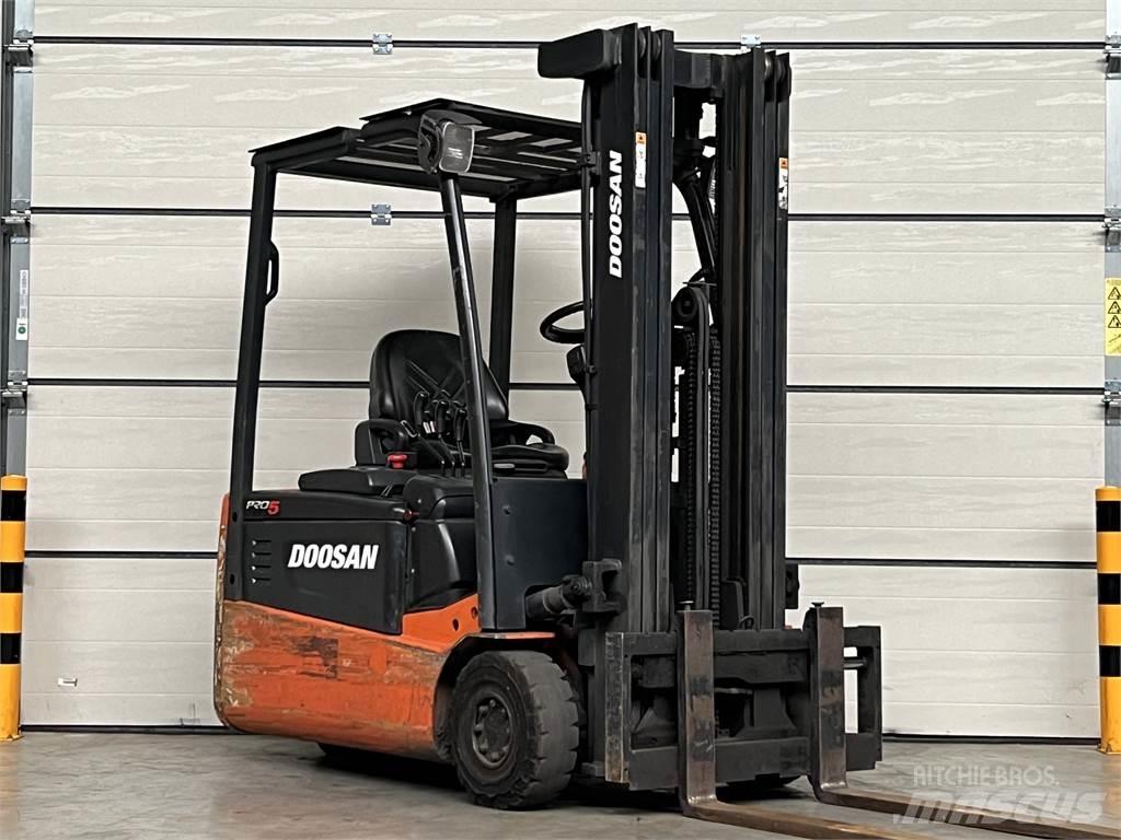 Doosan B18T-5 Електрически вилични кари-повдигачи