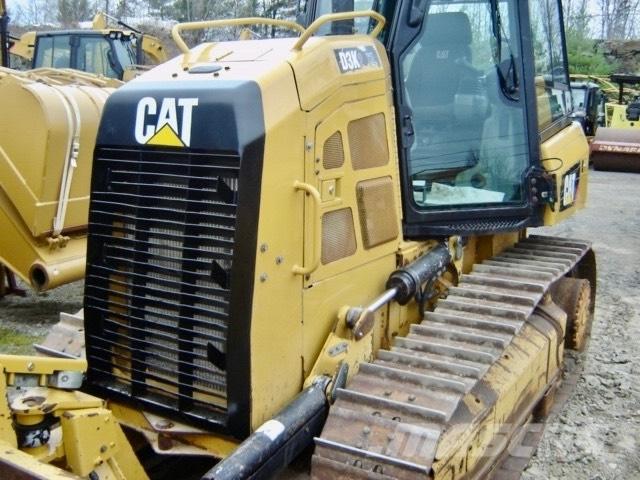 CAT D 3 K 2 XL Верижни булдозери
