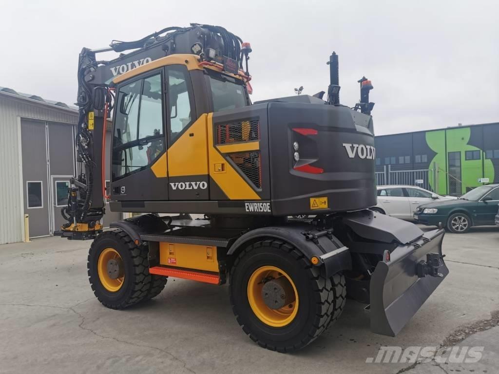 Volvo EWR150E Колесни екскаватори