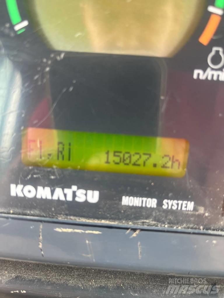 Komatsu D 155 AX-5 Верижни булдозери
