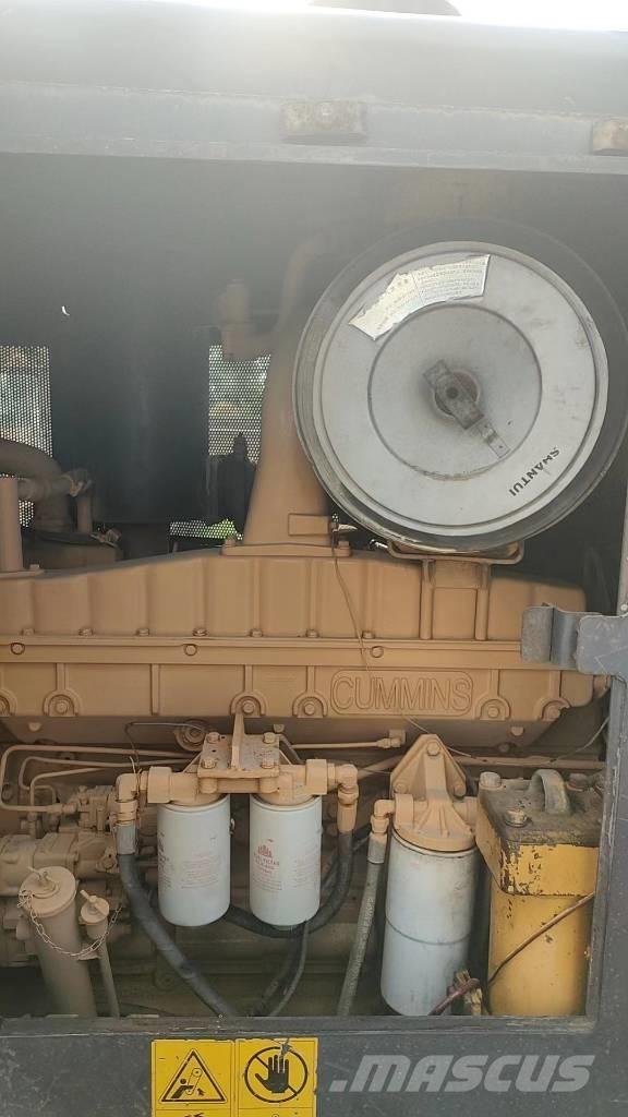 Shantui SD 32 Верижни булдозери
