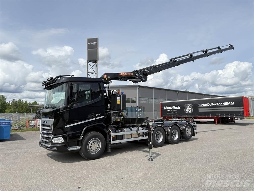 DAF XF 530 FAW 8X4 Автокранове