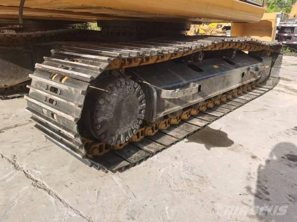 CAT 320d2 Верижен екскаватор