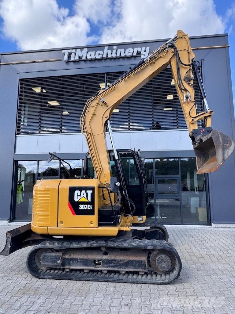 CAT 307E2 Средни екскаватори 7т - 12т