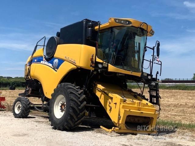 New Holland CX 5090 Комбайни
