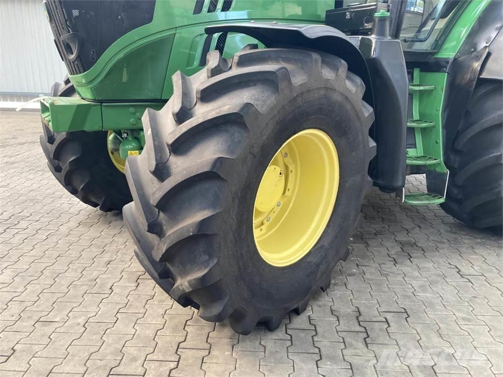 John Deere 6170R Трактори