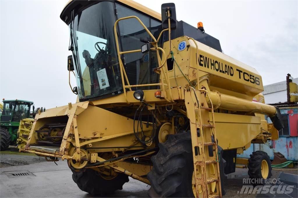New Holland TC 56 Комбайни
