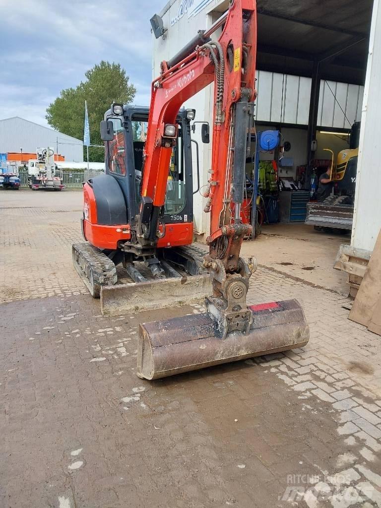 Kubota U 36-4 Мини екскаватори < 7 т