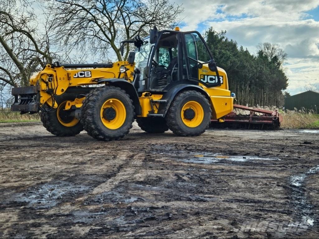 JCB TM 320 S Телескопични товарачи за селското стопанство