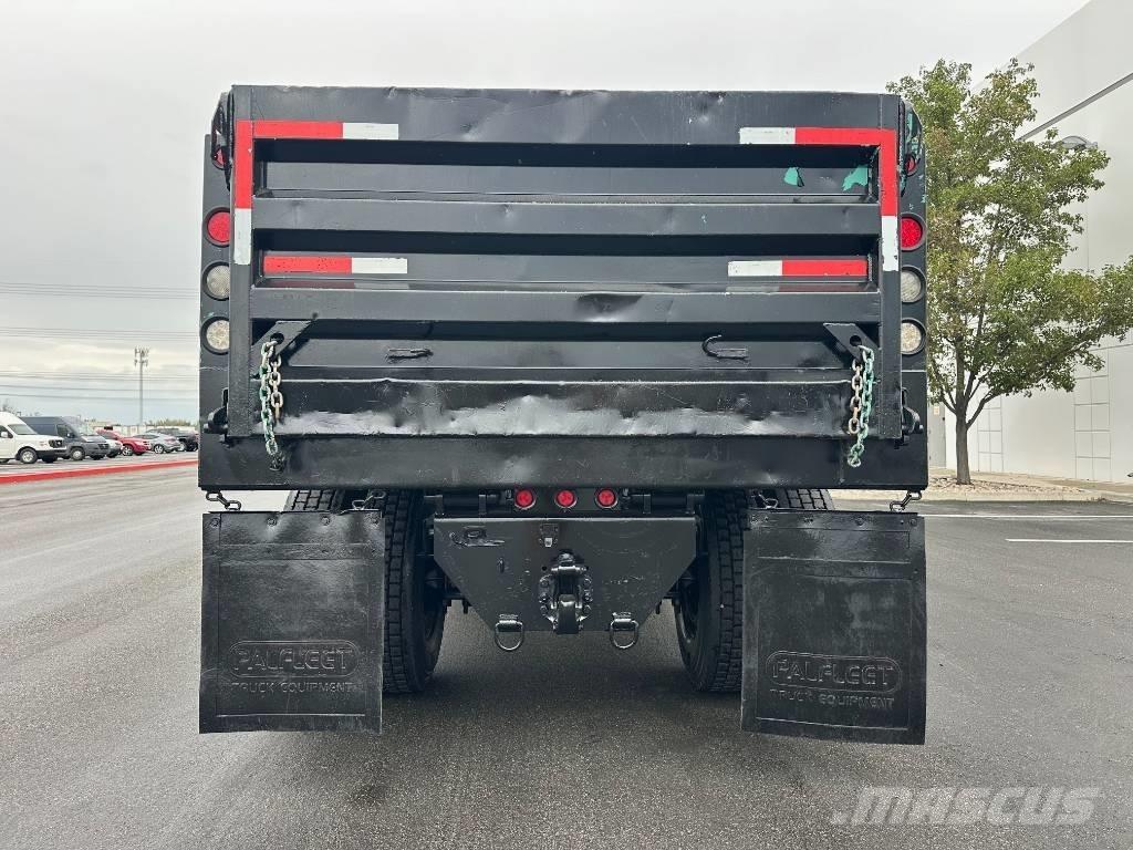 Peterbilt 337 Самосвал