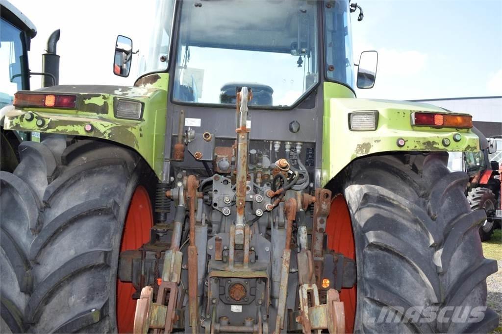 CLAAS Ares 697 ATZ Трактори