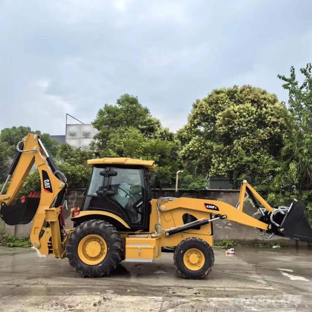 CAT 430 F IT Товарач със заден ексватор