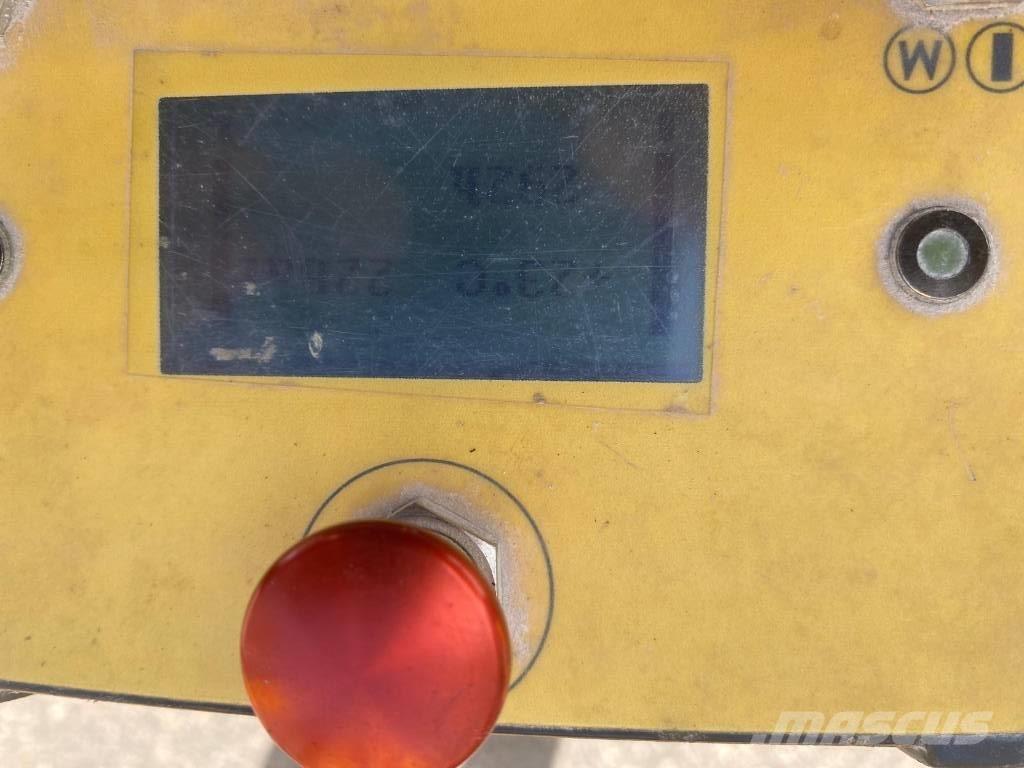 Brokk 170 Багери за разрушаване
