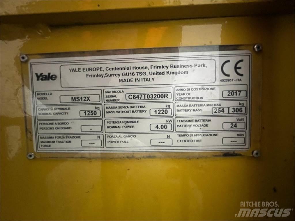 Yale MS12X Колички високоповдигачи с теглич