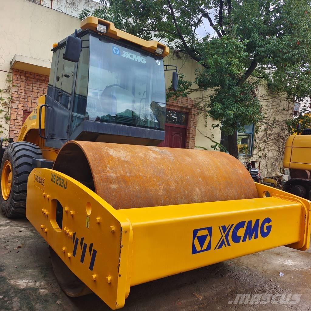 XCMG XS223J Еднобарабанни ролки
