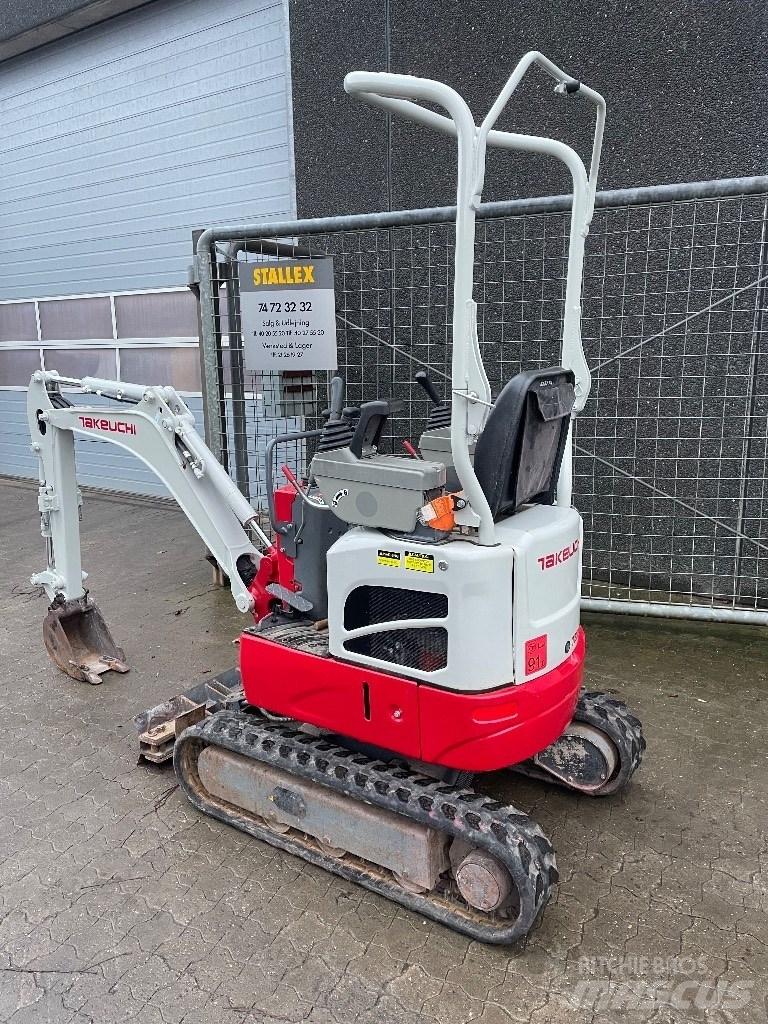 Takeuchi TB210R Мини екскаватори < 7 т