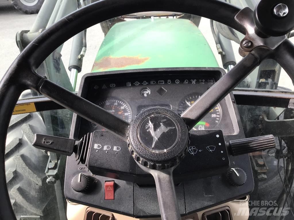 John Deere 6200 Трактори