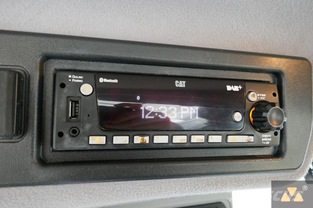 CAT 980M Колесни товарачи