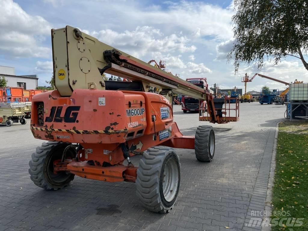 JLG M 600 JP Съчленени стрелови подемници