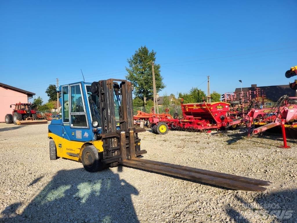 Dantruck 8450 Дизелови камиони