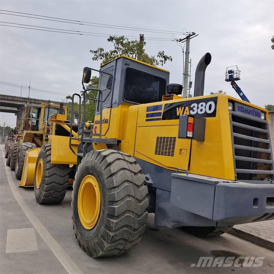 Komatsu WA 380 Верижен екскаватор