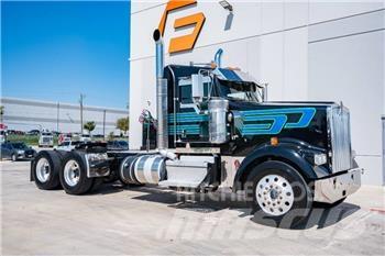 Kenworth W 900 Влекачи