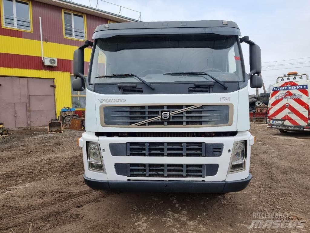 Volvo FM400 8x4 Камиони със скипов подемник