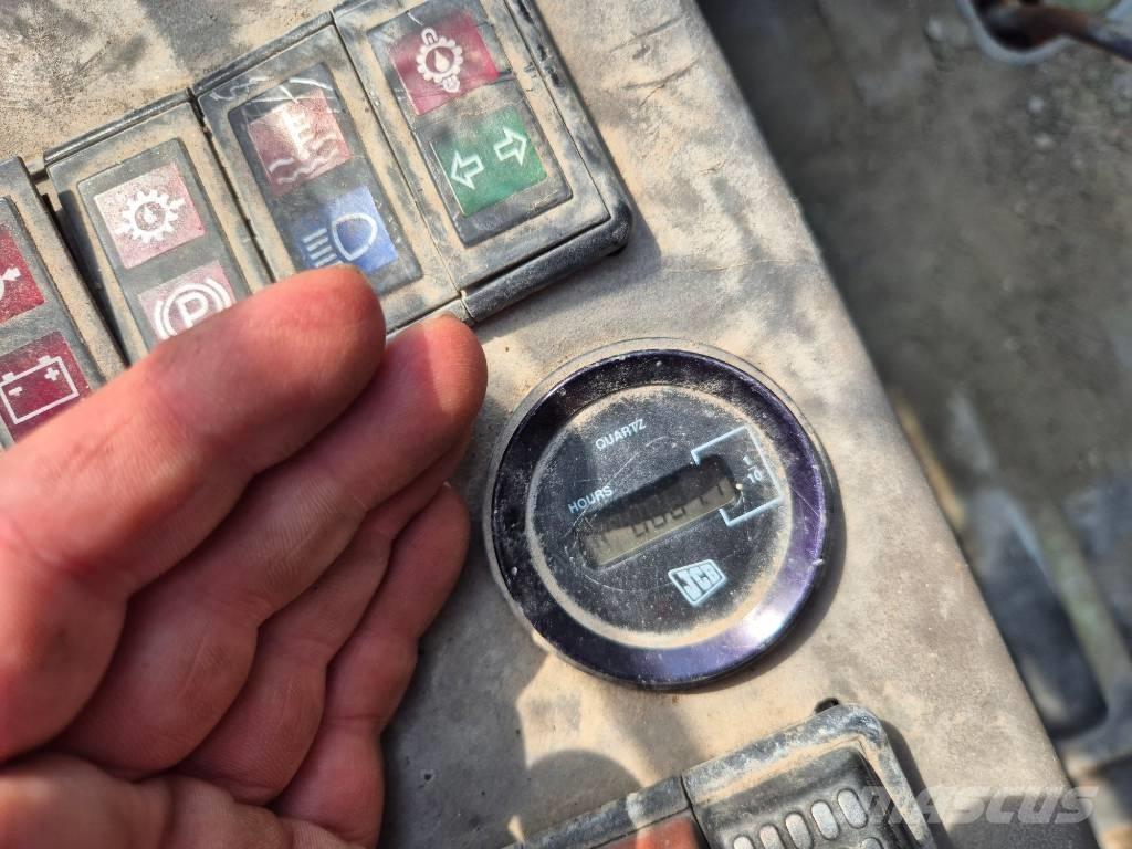 JCB 926 Камиони за херавни местности