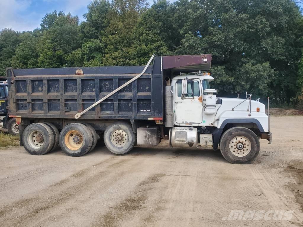 Mack RD 688 S Самосвал