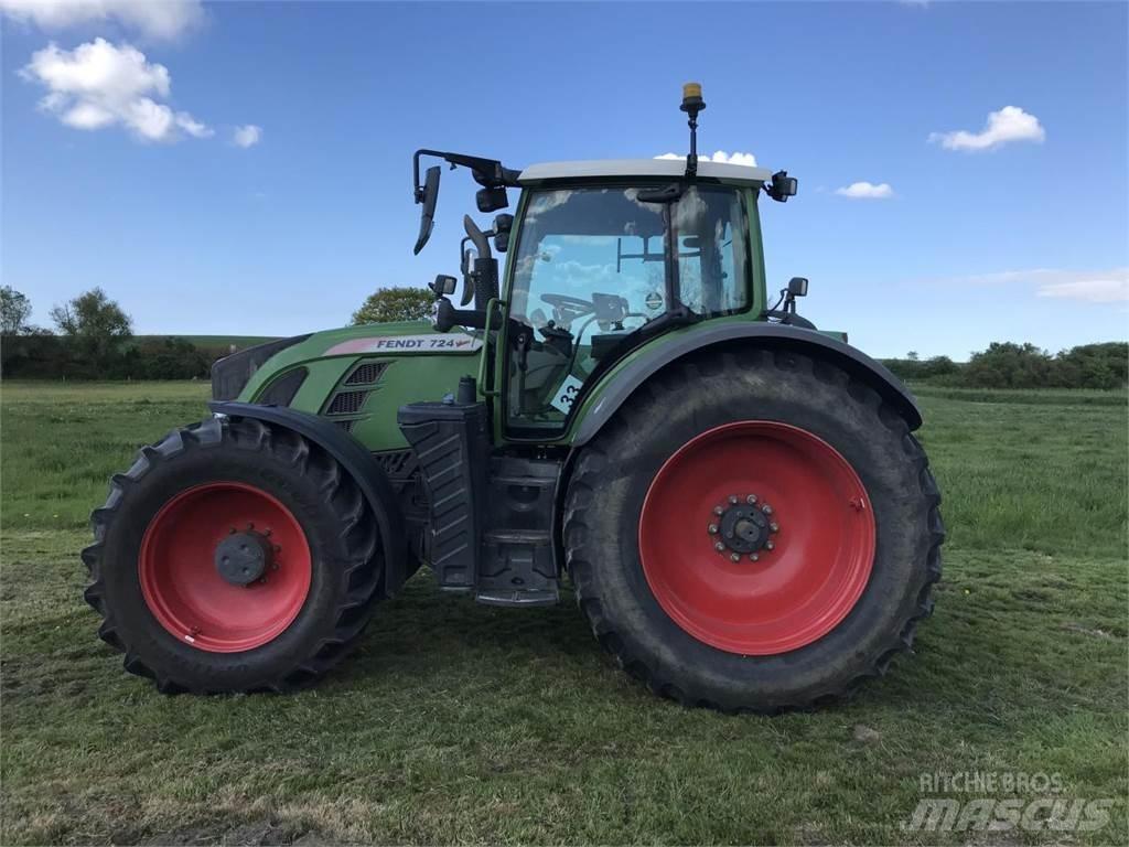 Fendt 724 Vario Трактори