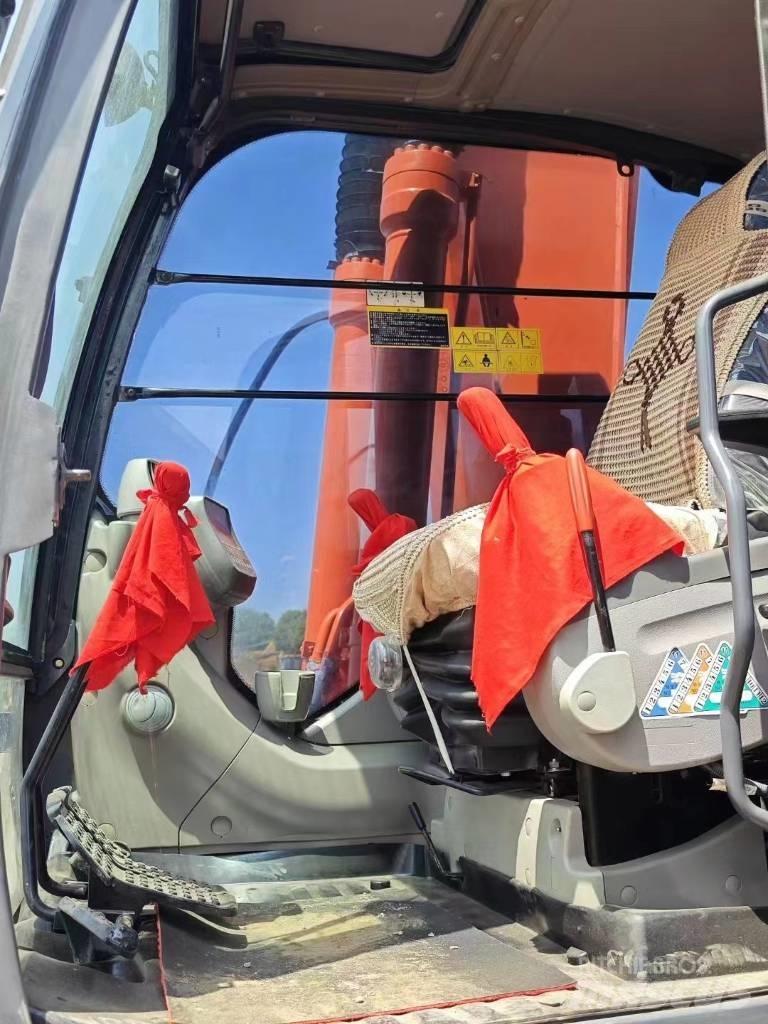 Hitachi ZX200 Верижен екскаватор