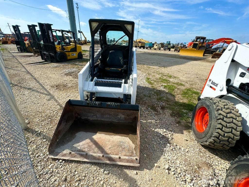 Bobcat T 110 Верижен товарач