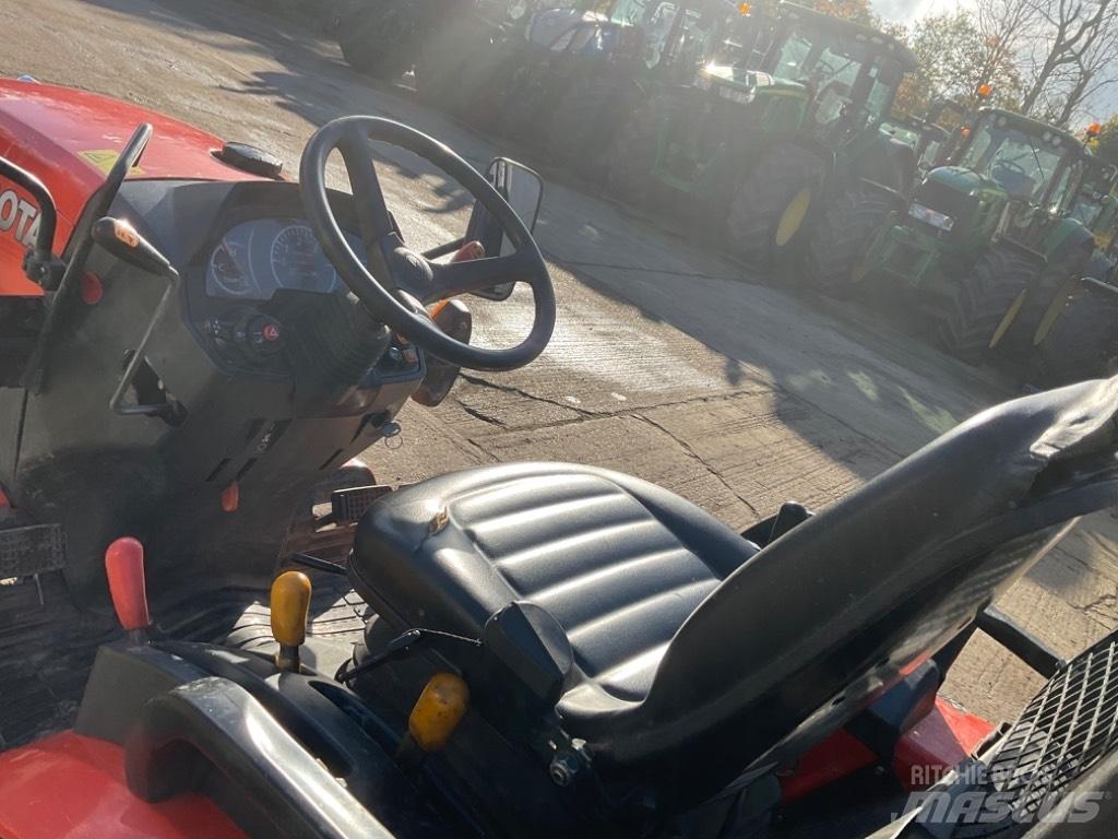 Kubota B 2261 Трактори