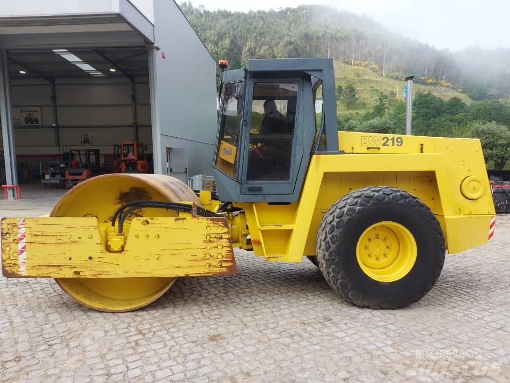 Bomag BW 219 D-2 Еднобарабанни ролки

