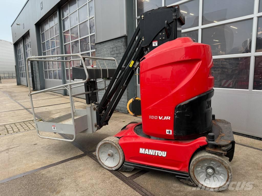Manitou 100 VJR Вертикални мачтови повдигачи
