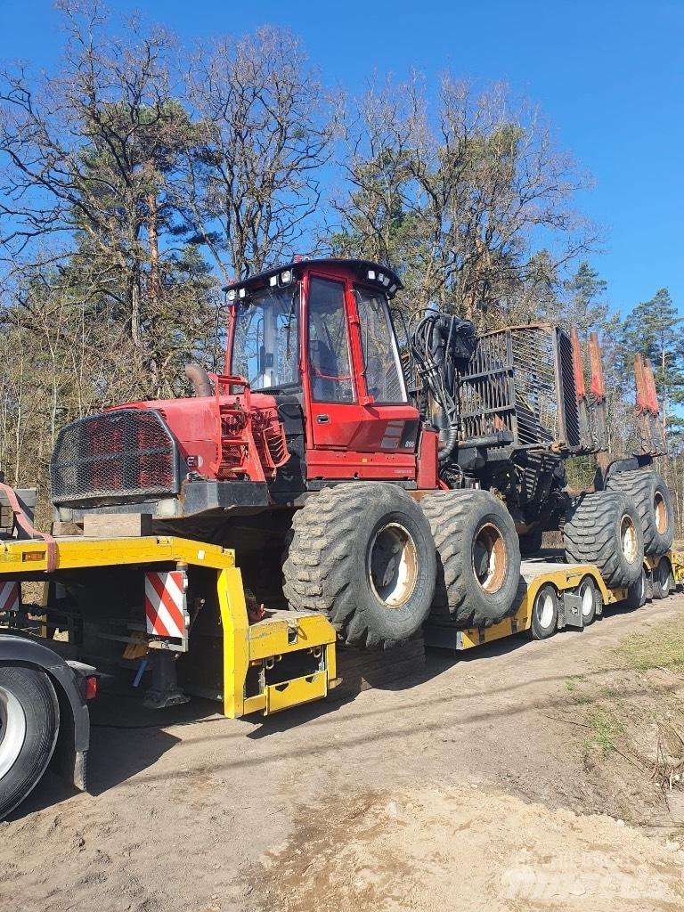 Komatsu 895 Форуардери
