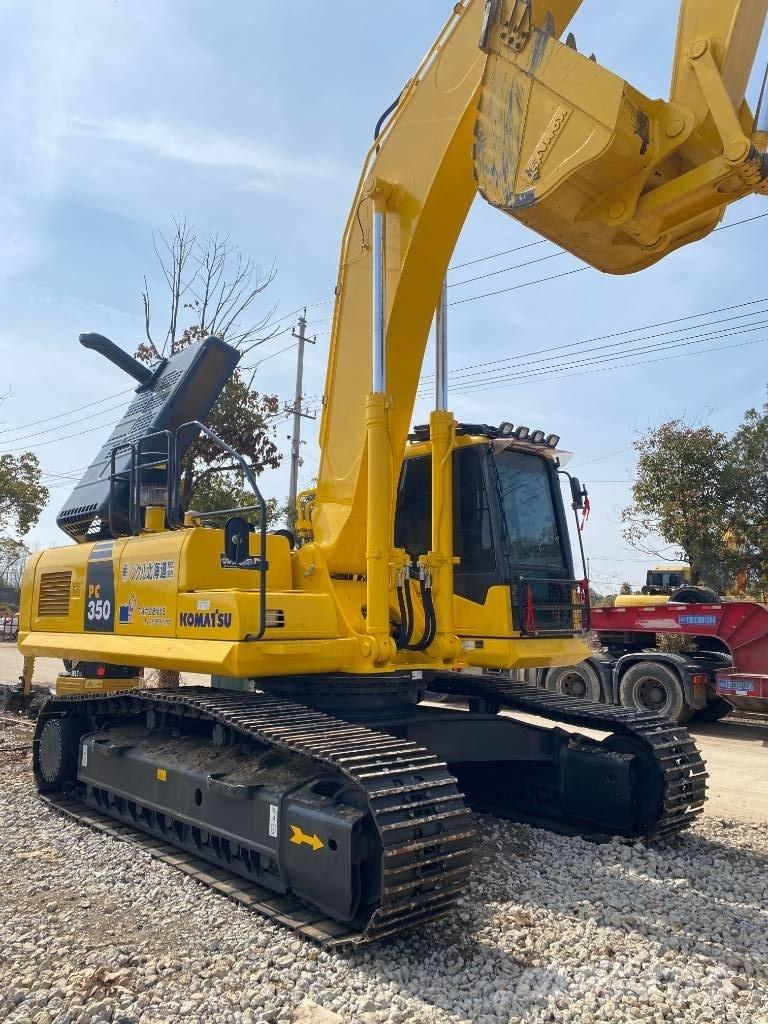 Komatsu 240LC-8 Верижен екскаватор