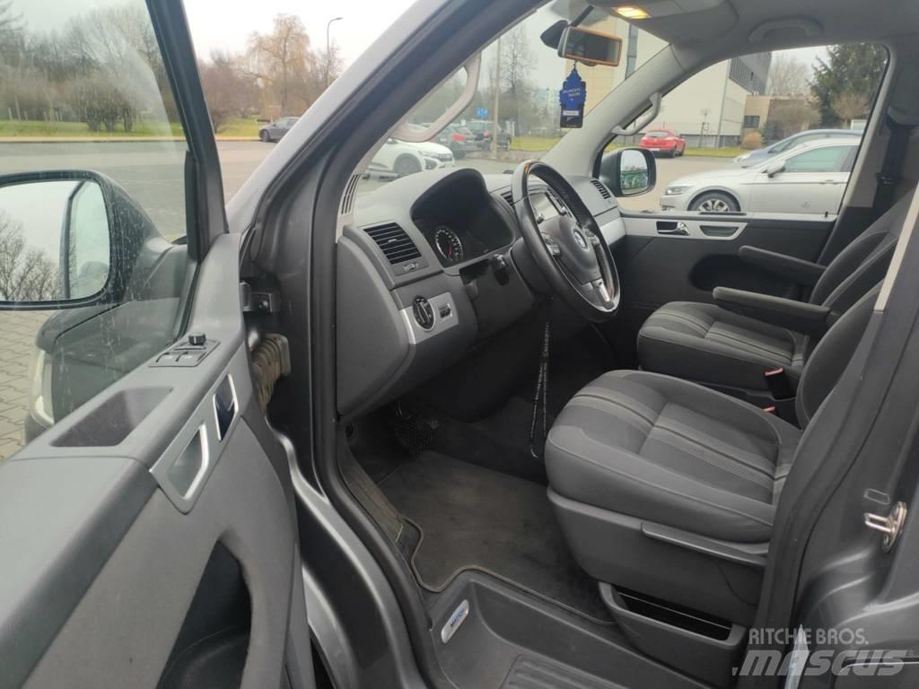 Volkswagen Multivan Мини бусове