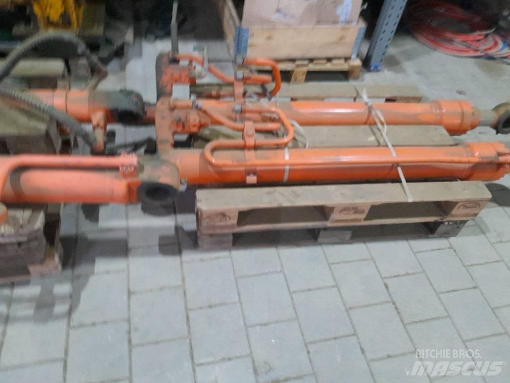 Hitachi ZX 210 Верижен екскаватор
