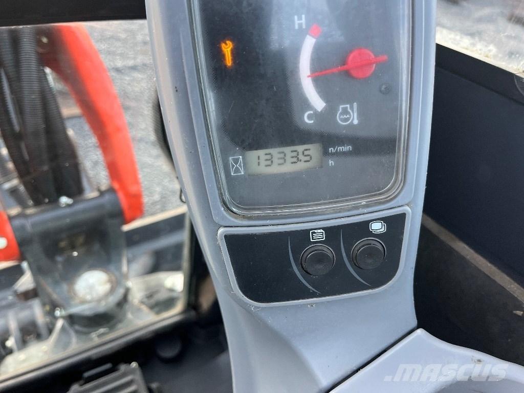 Kubota U 27-4 Мини екскаватори < 7 т