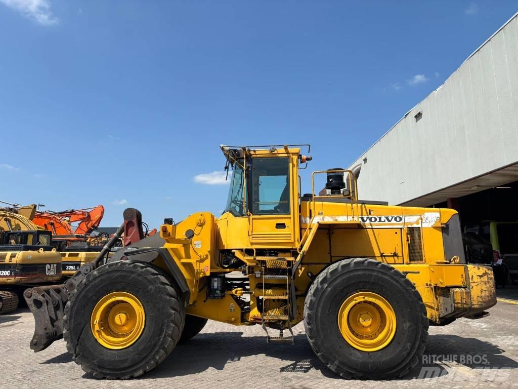 Volvo L 180 C Колесни товарачи